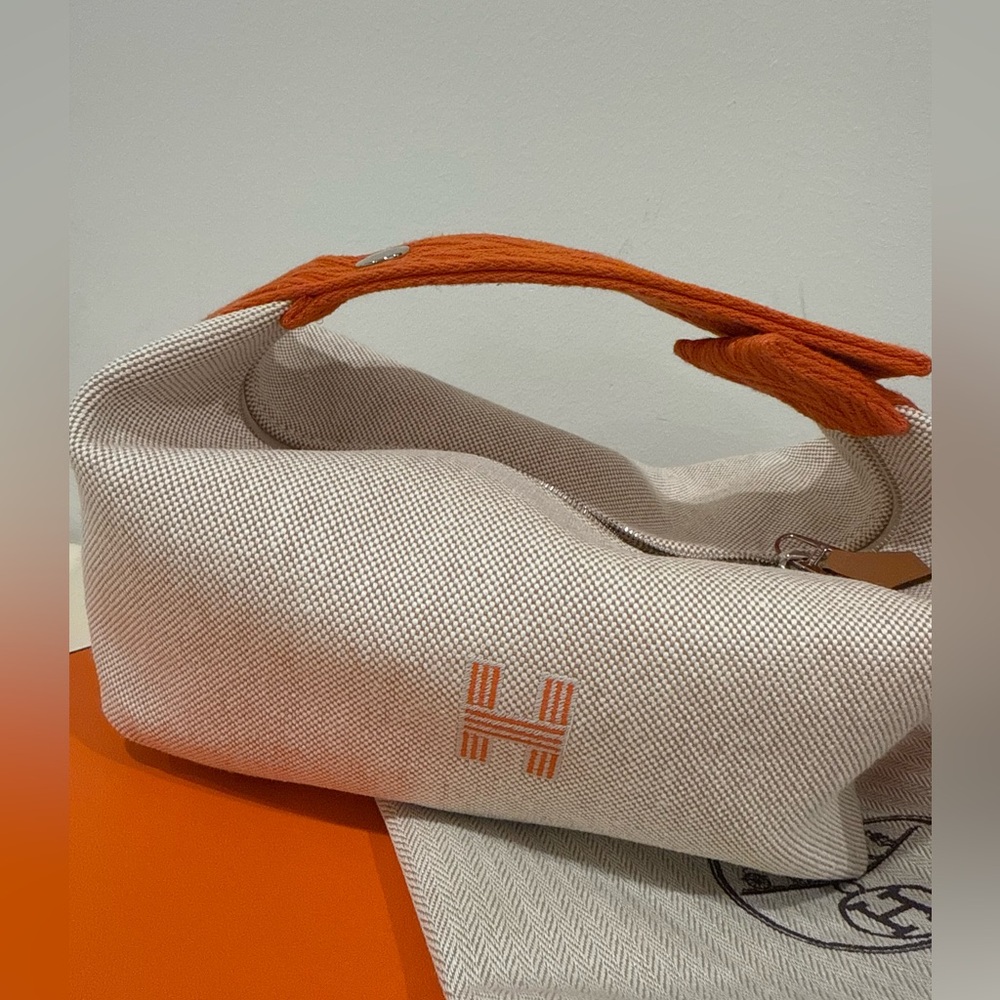 Hermes bride a brac size S